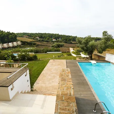 Roots Villas Hébergement de vacances *